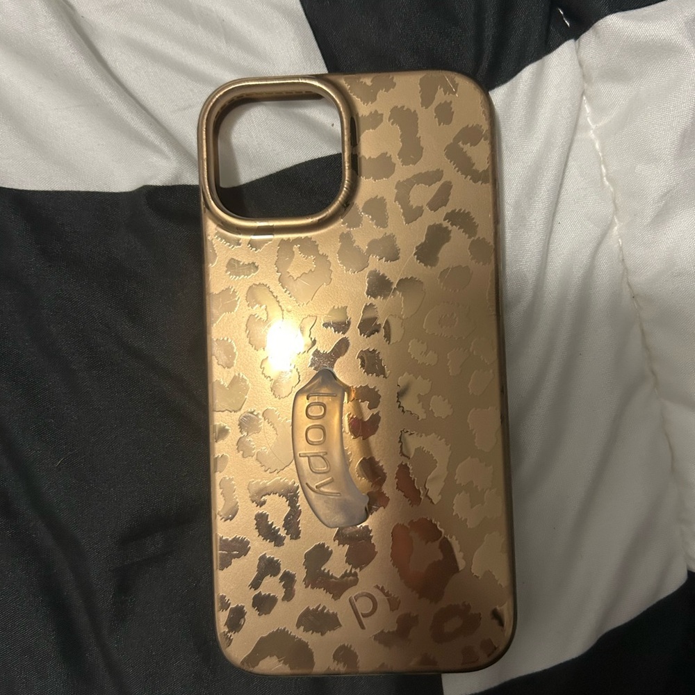 Loopy Gold Leopard Phone Case for iPhone 14